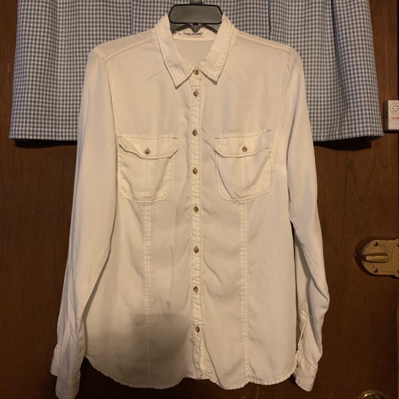 Maurices Tops - Maurices Button Down Shirt    Size 0